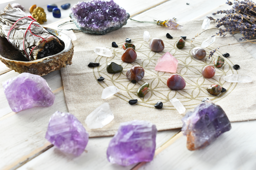 7 Prosperous Healing Crystals for the New Year